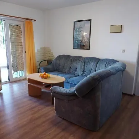 Taja Apartment